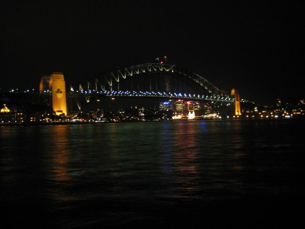 harbour bridge in der nacht
