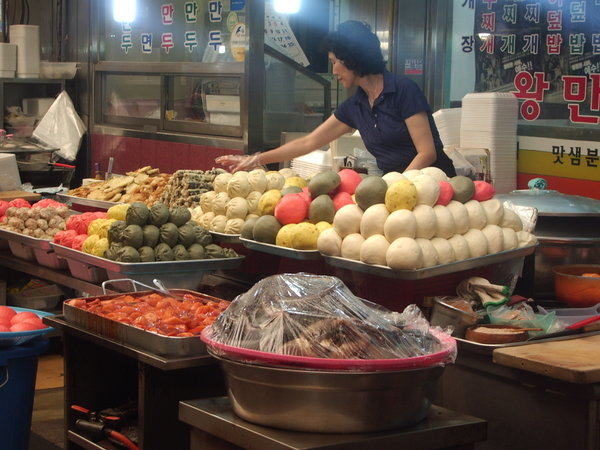 Sinpo Market - Some Korean delicacies