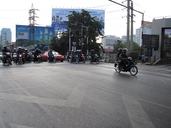 A quiet Bangkok intersection