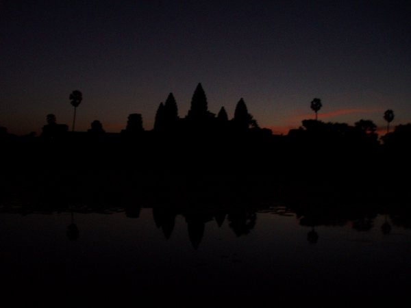 Sun rise at Angkor Wot