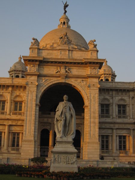 More Victoria Monument