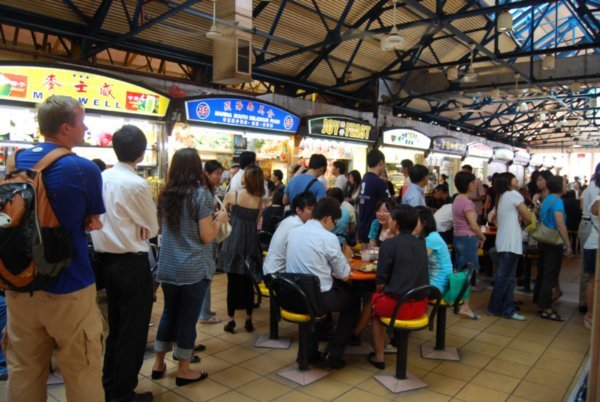Line at Tien Tien Chicken Rice