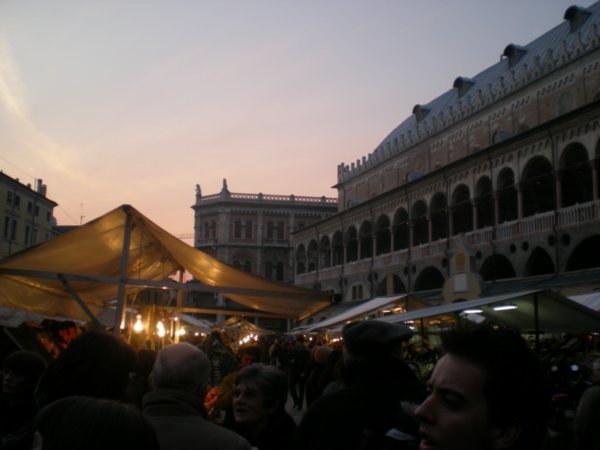 Padova, Piazza del Erbe
