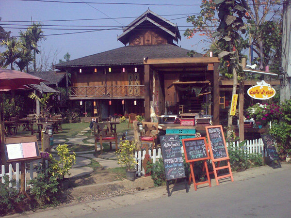 downtown in Pai
