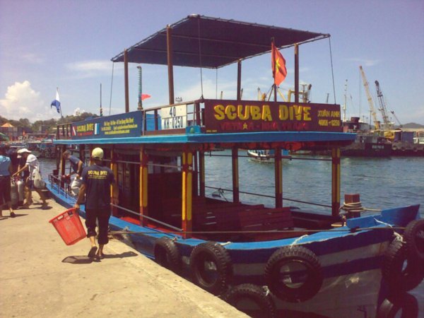 the scuba boat
