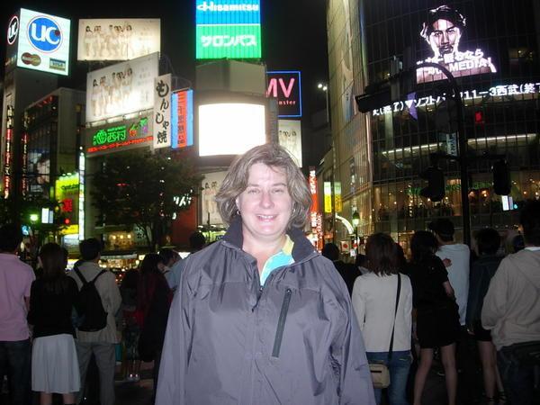 Mom lost in translation in Shibuya