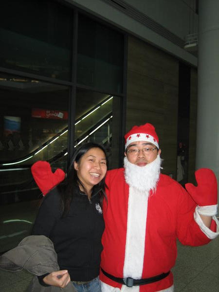 Tiem and Santa at Incheon Airport