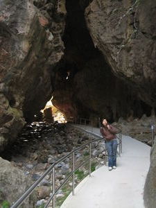 Jenolan Caves and Tiem