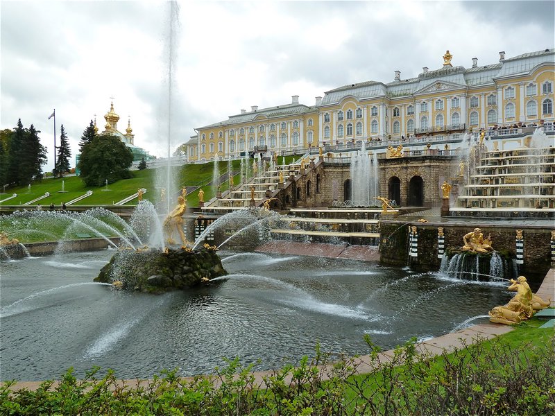 Peterhof main fountain