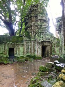 Ta Phoem temple