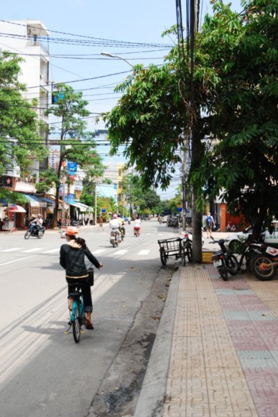 When we arrive the streets of Nha Trang are very quiet