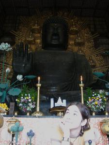 Songeries aux pieds du Grand Bouddha