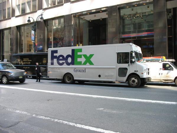 Fedex becomes green too!