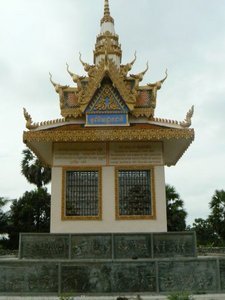 Samrong stupa