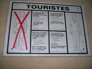 tourist may NOT walk around in tighty-whities