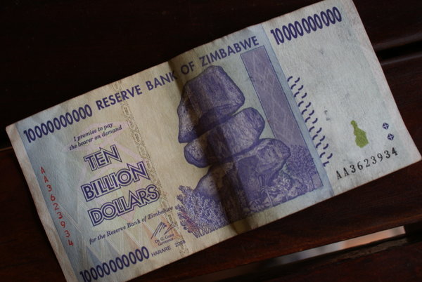 a 10 billion Zim dollar note