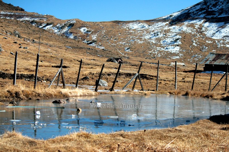 Frozen Lake in Gnathan