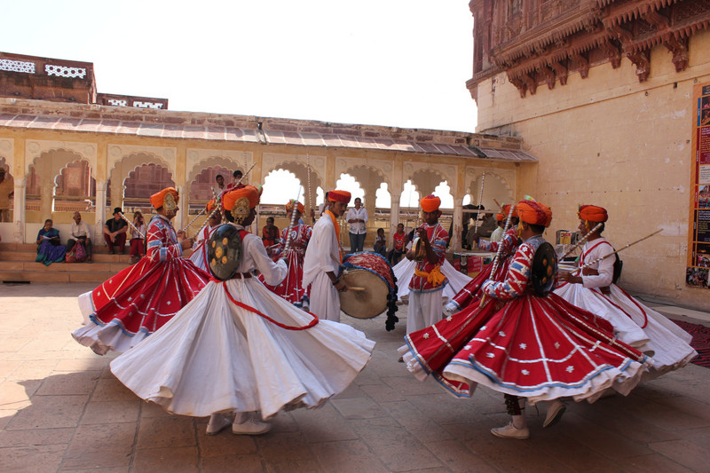 Folk dance inside Jodhpur fort