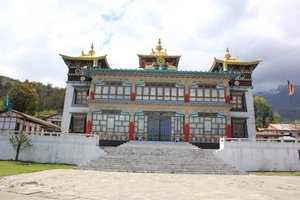 Khinmey Nyingma Monastery