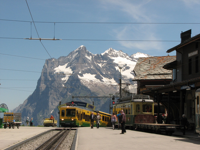Kleine Scheidegg, Grindelwald station