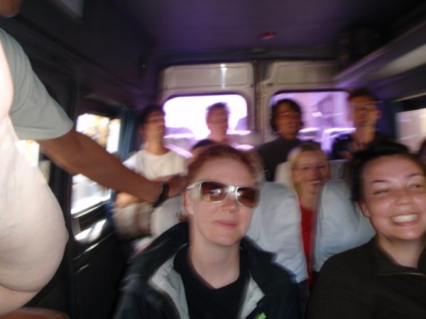 Bus load on the way to the Chili River