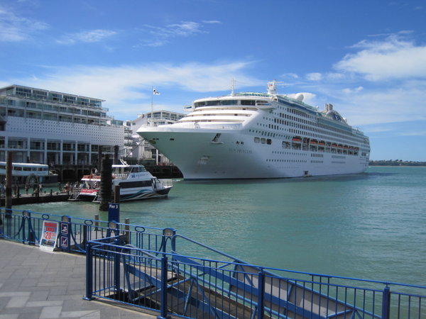 A huge cruise ship in Auckland harbour