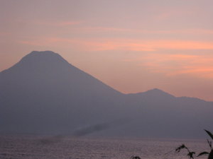  Lago De Atitlan