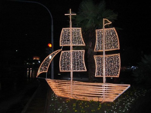 Perea Ship Decorations