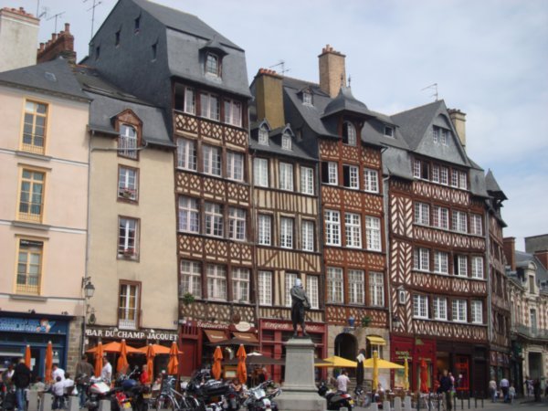 More Buildings in Rennes