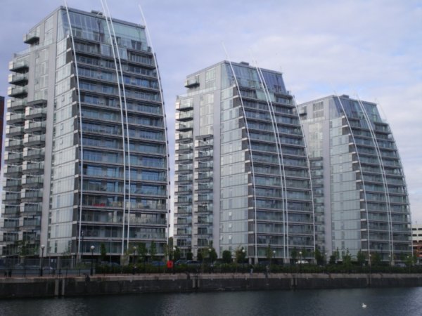 Shiny, Modern Flats in Salford Quays