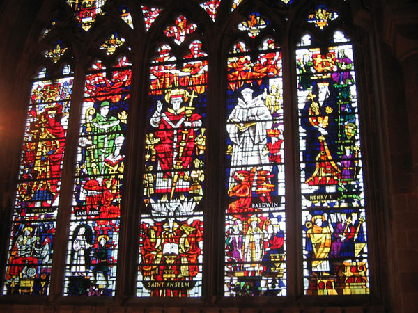 Canterbury katedralis - az erdekes ablak