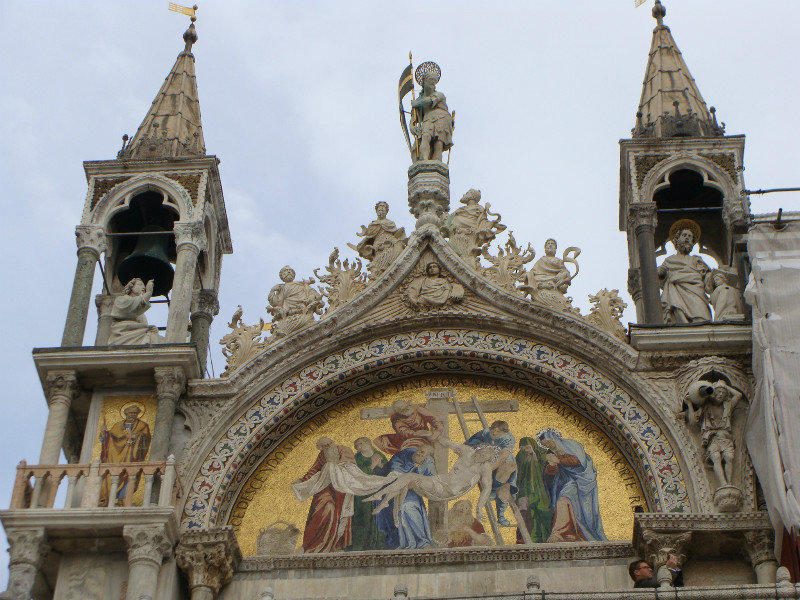 Mozaik a Szt Mark bazilika egyik kapuja folott
