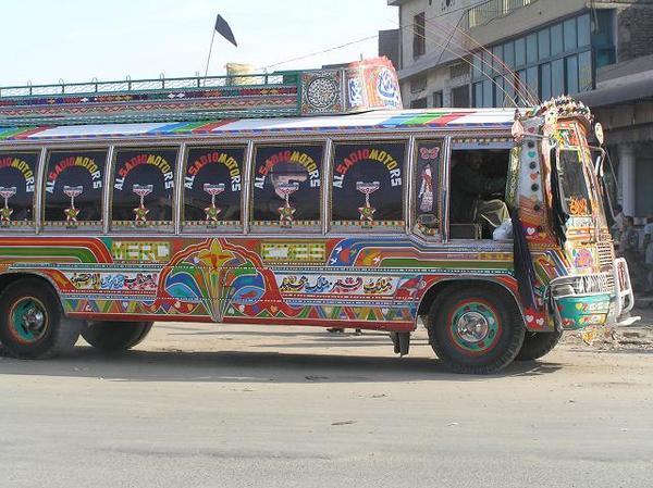 Pakistan buses 3