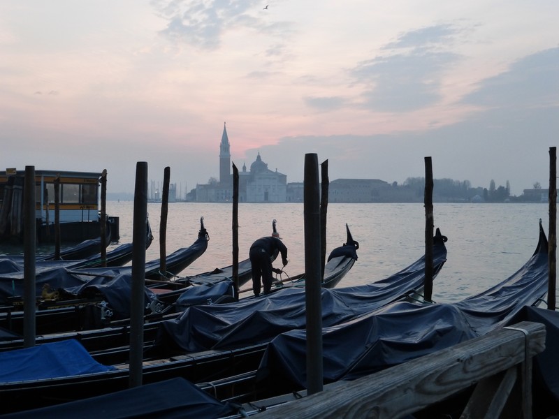 Preparing the gondolas for another day