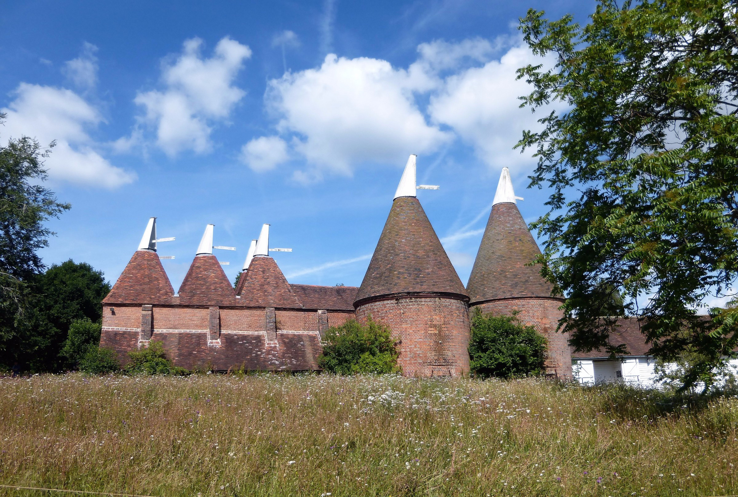 oast-houses-photo