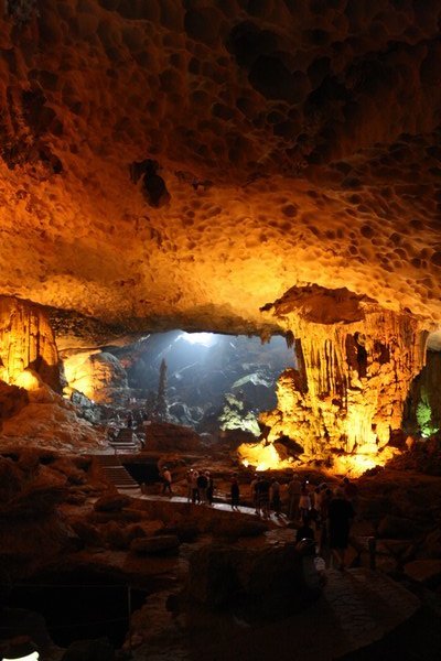 Hang Sung Sot Caves