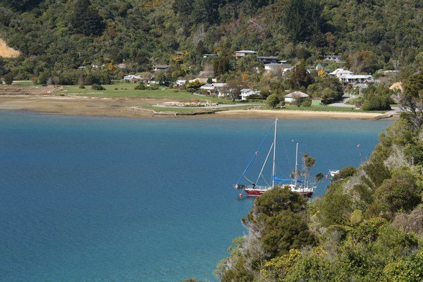 Views on the road to Picton