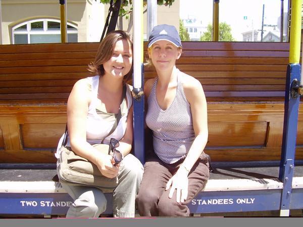 Jen and Anna in San Fran!