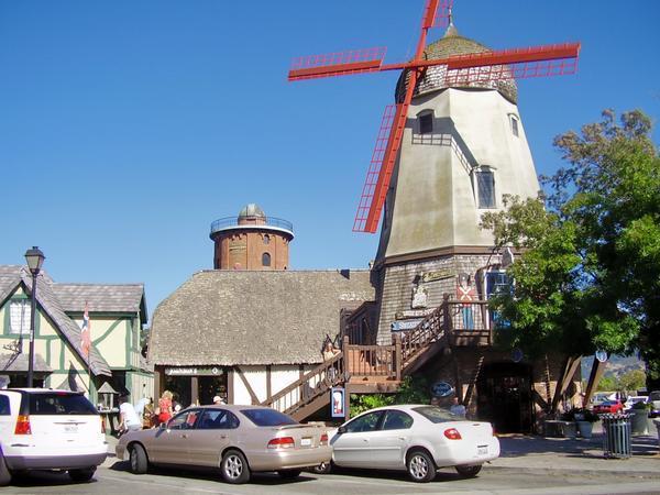 the windmills of Solvang...