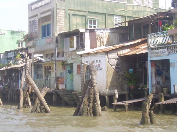 houses built along the Mekong River