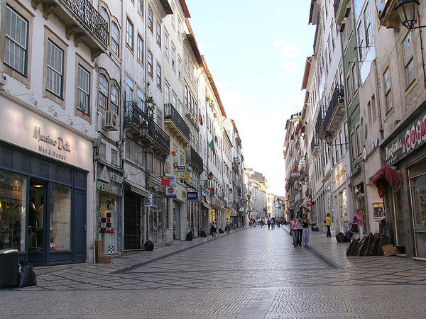 Ferreira Borges Shopping Street
