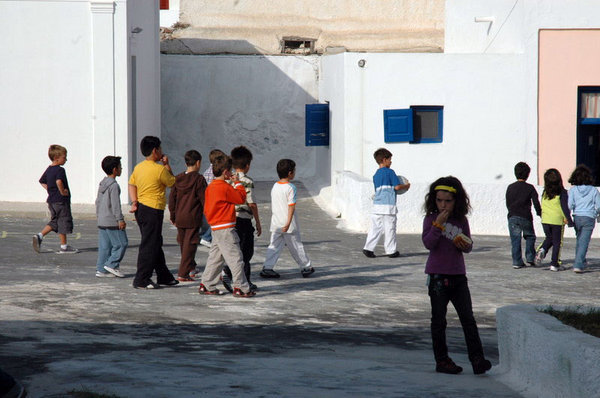 Kids at recess in Oia