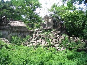 Beng Melea, fallen structure