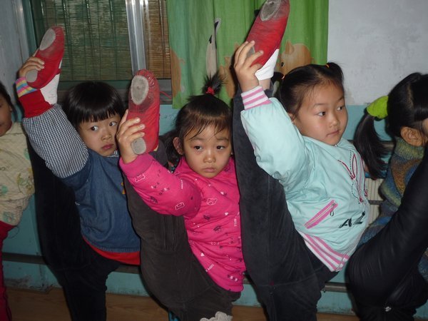 Kindergarten dance class