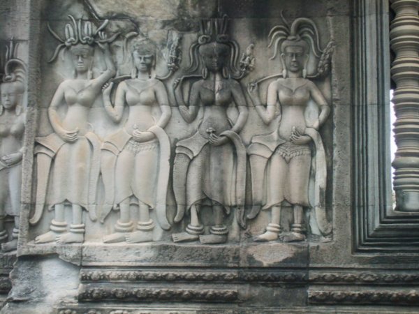 amparasas at Angkor Wat