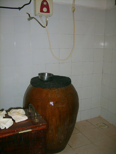 Cambodian shower at hotel La Noria