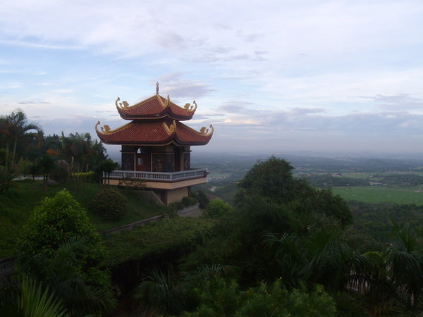 Truc Lam Temple
