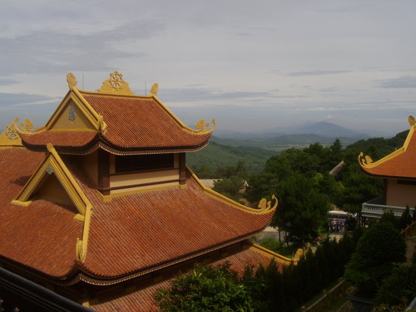 Truc Lam Temple