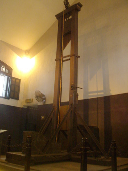The guillotine the French used to execute Vietnamese prisoners in Hoa Lo