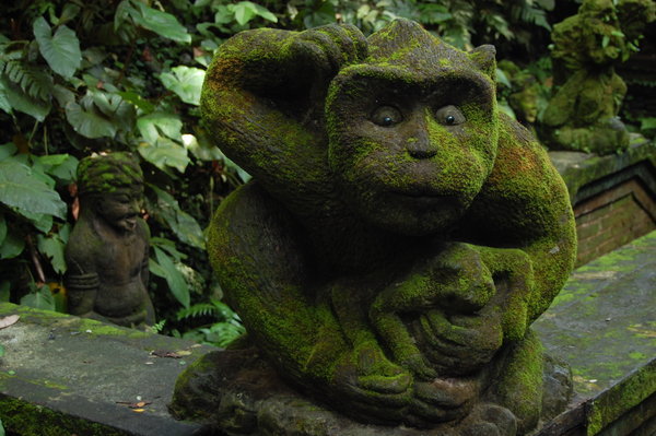 Monkey Statue in Monkey Forest